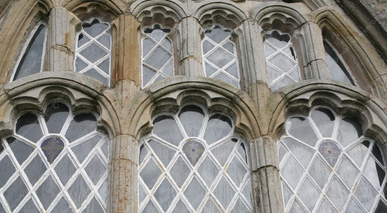C003 - Detail of tracery of south window