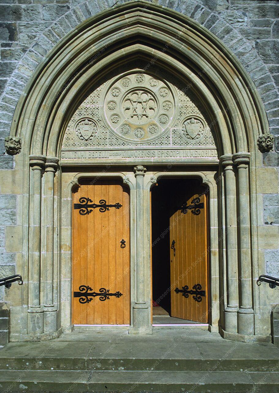 C006 - Romanesque doorway