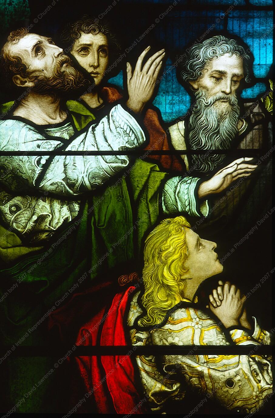W01