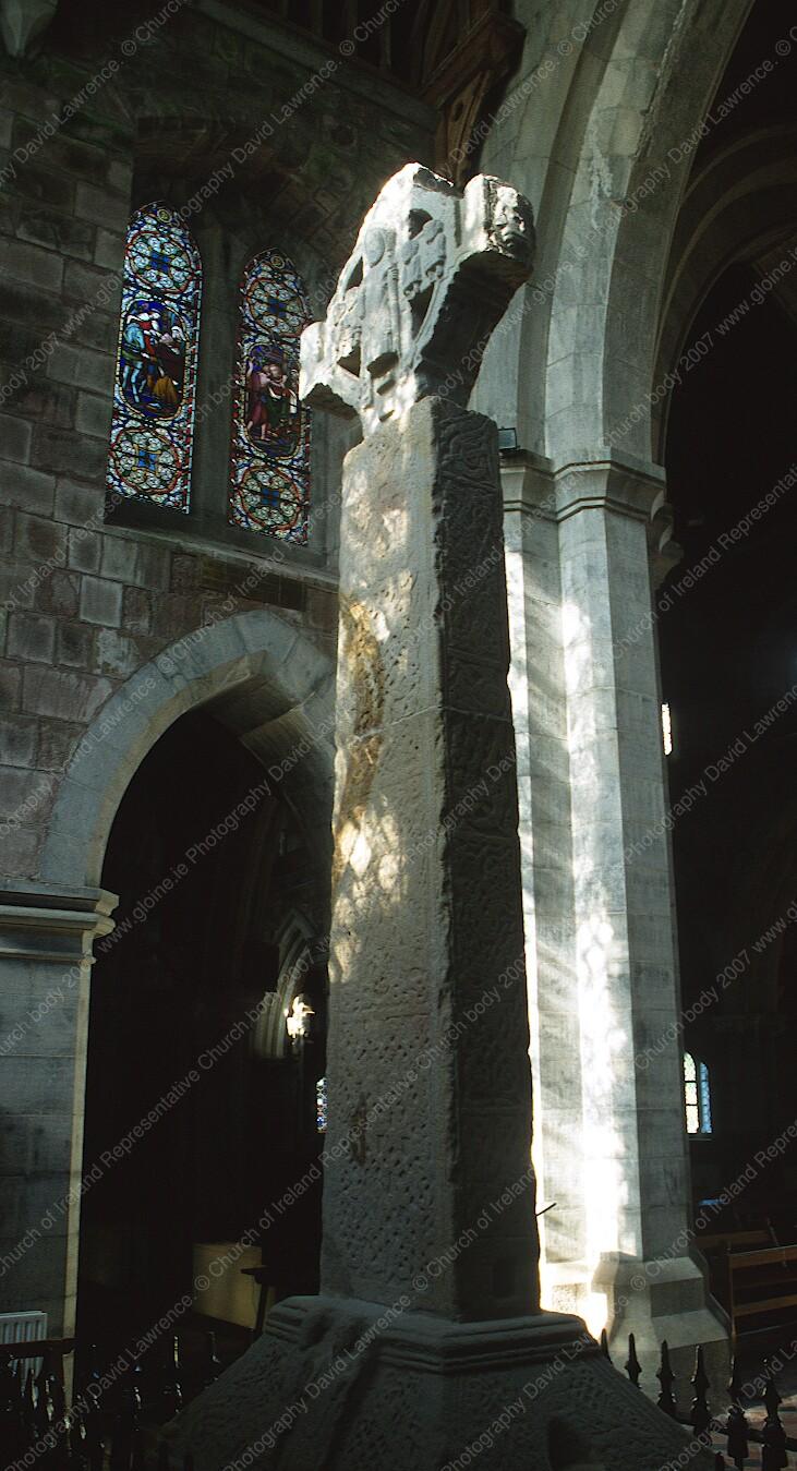 C003 - High cross in south transept