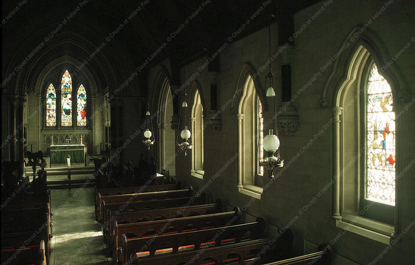 C003 - Nave interior