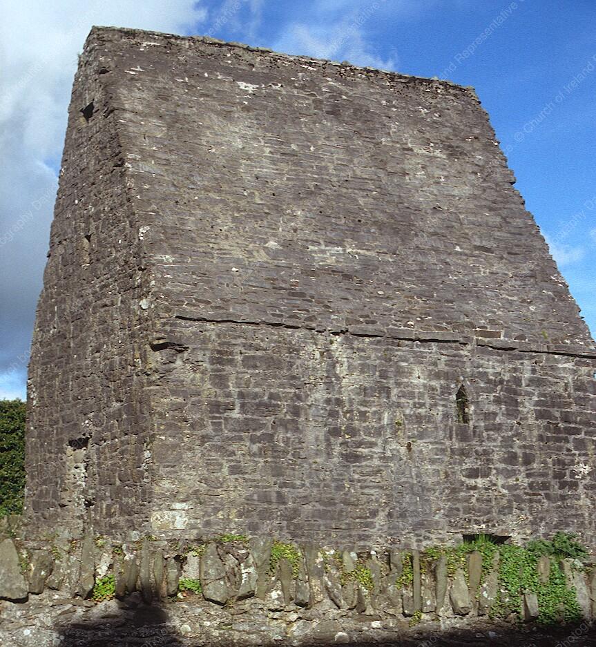 C003 - Ninth-century monastic house