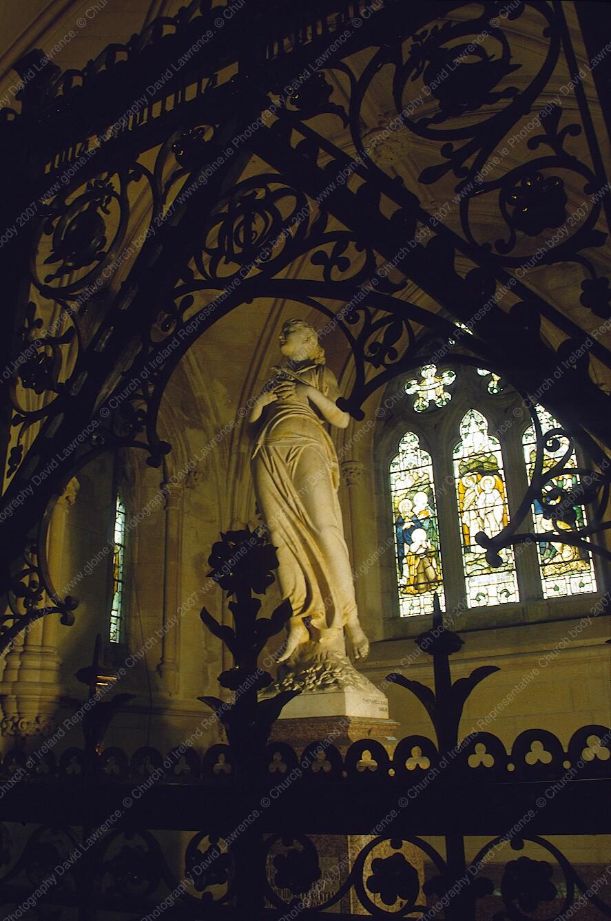 C003 - Mausoleum chapel