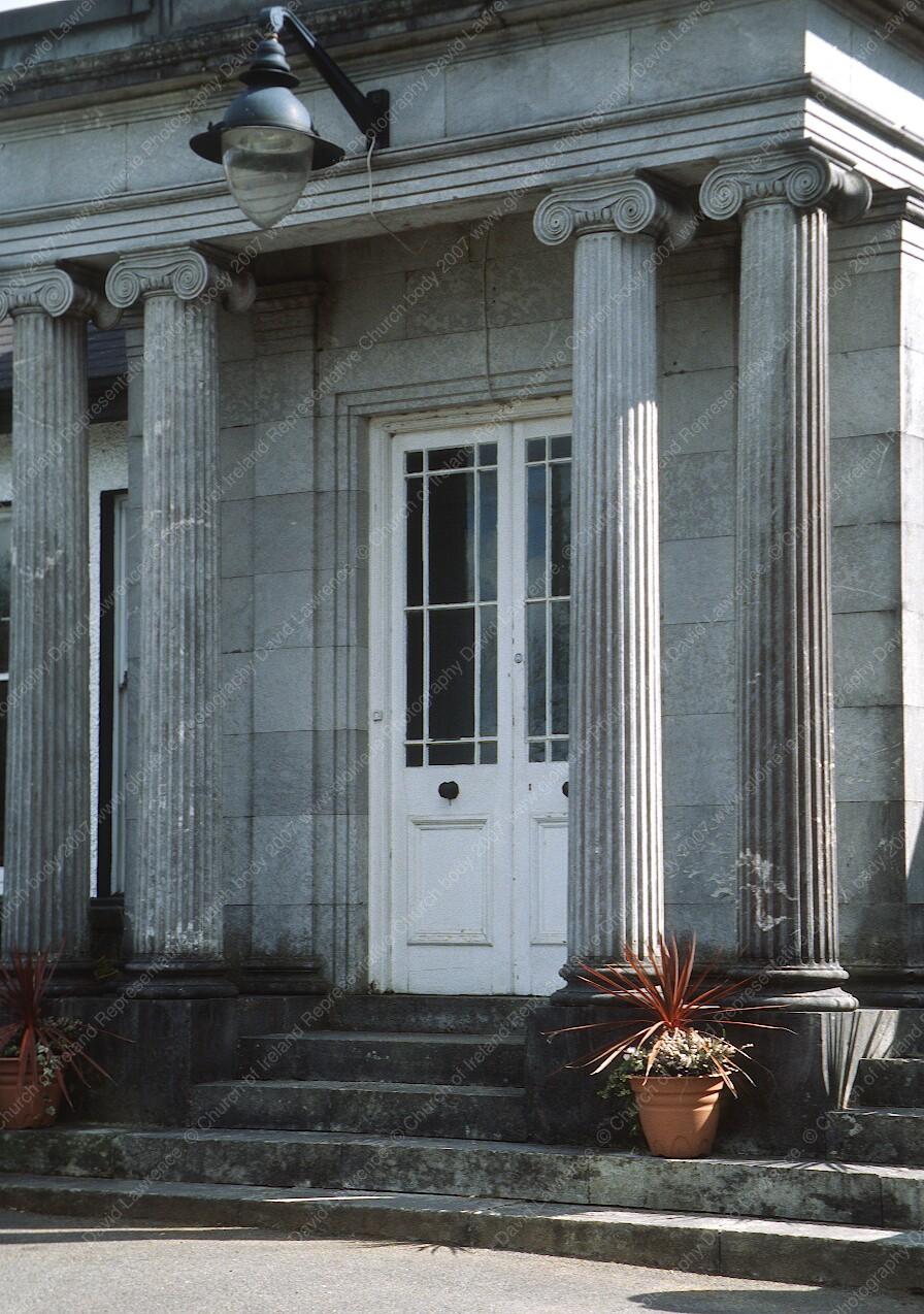 C003 - Surviving fragment of Frankfield House