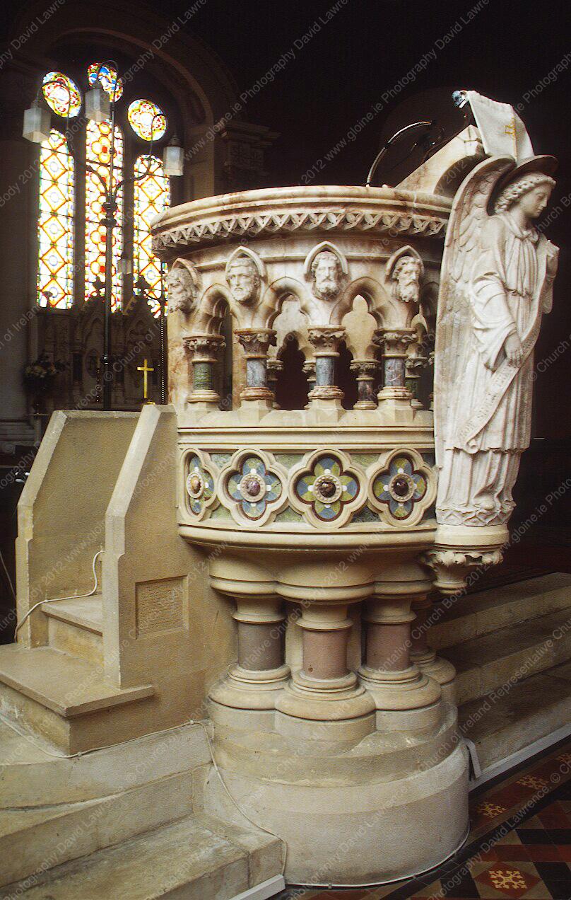 C002 - Pulpit
